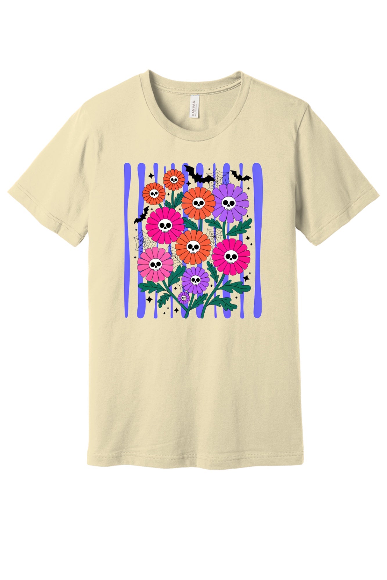 Skull gerbera daisy bouquet with bats and spider webs Halloween graphic tee in orange pink and purple in Natural