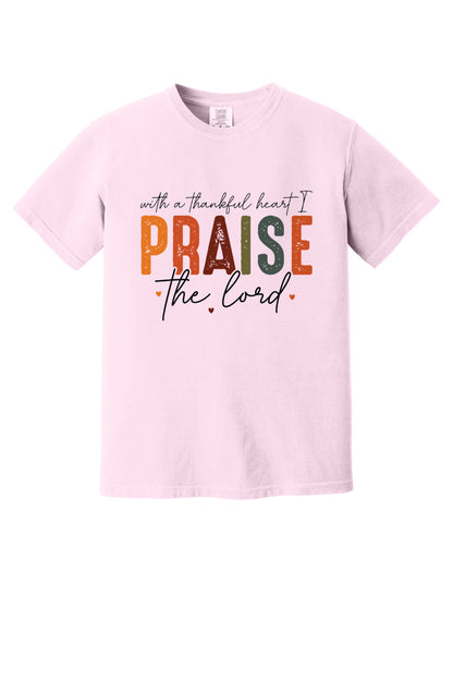 With a Thankful Heart I Praise the Lord printed Thanksgiving faith graphic tee in ivory in Blossom