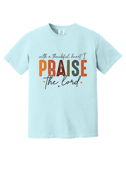 With a Thankful Heart I Praise the Lord printed Thanksgiving faith graphic tee in ivory in Chambray