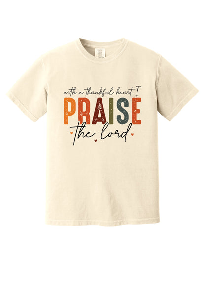 With a Thankful Heart I Praise the Lord printed Thanksgiving faith graphic tee in ivory in Ivory