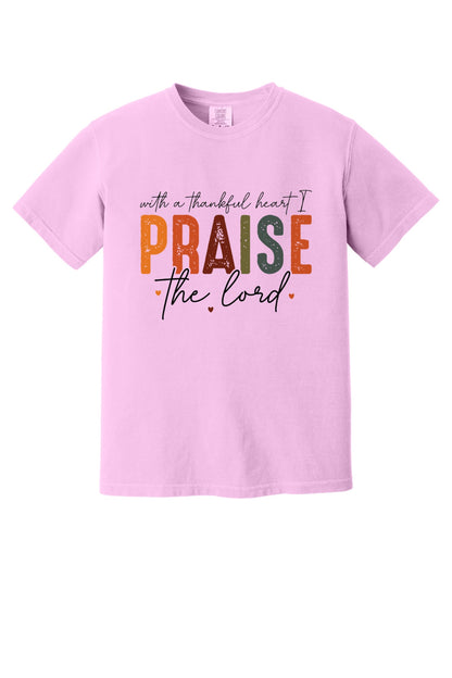 With a Thankful Heart I Praise the Lord printed Thanksgiving faith graphic tee in ivory in Rose Quartz